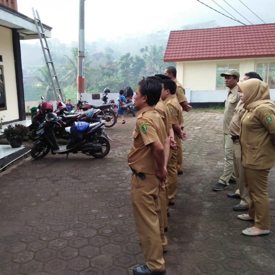 APEL PAGI Aparatur Desa Ciherang