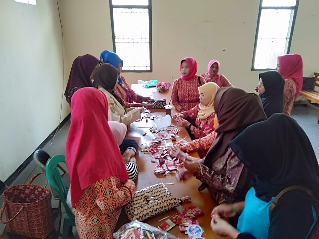 Kreasi dari Bungkus Kopi
