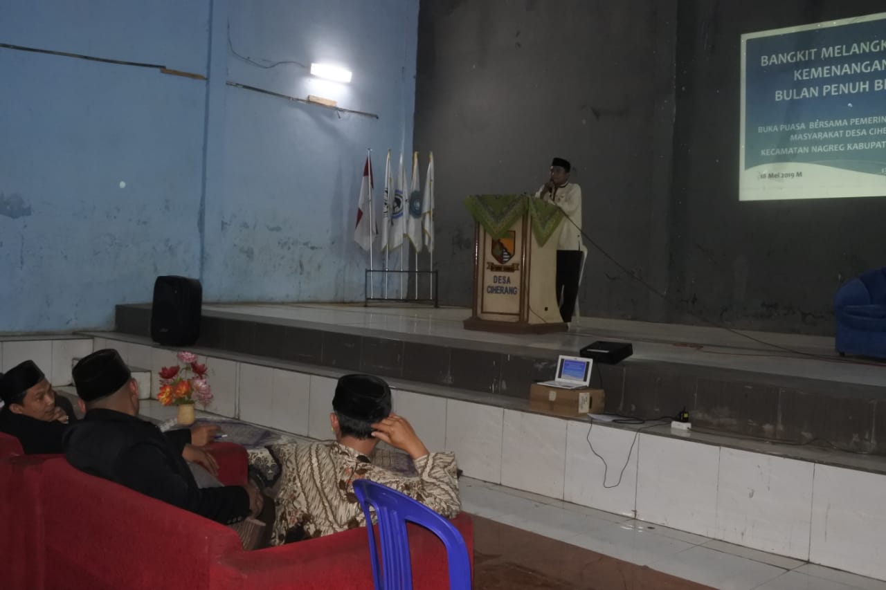 Buka Bersama Pemerintah Desa dan Masyarakat Desa Ciherang